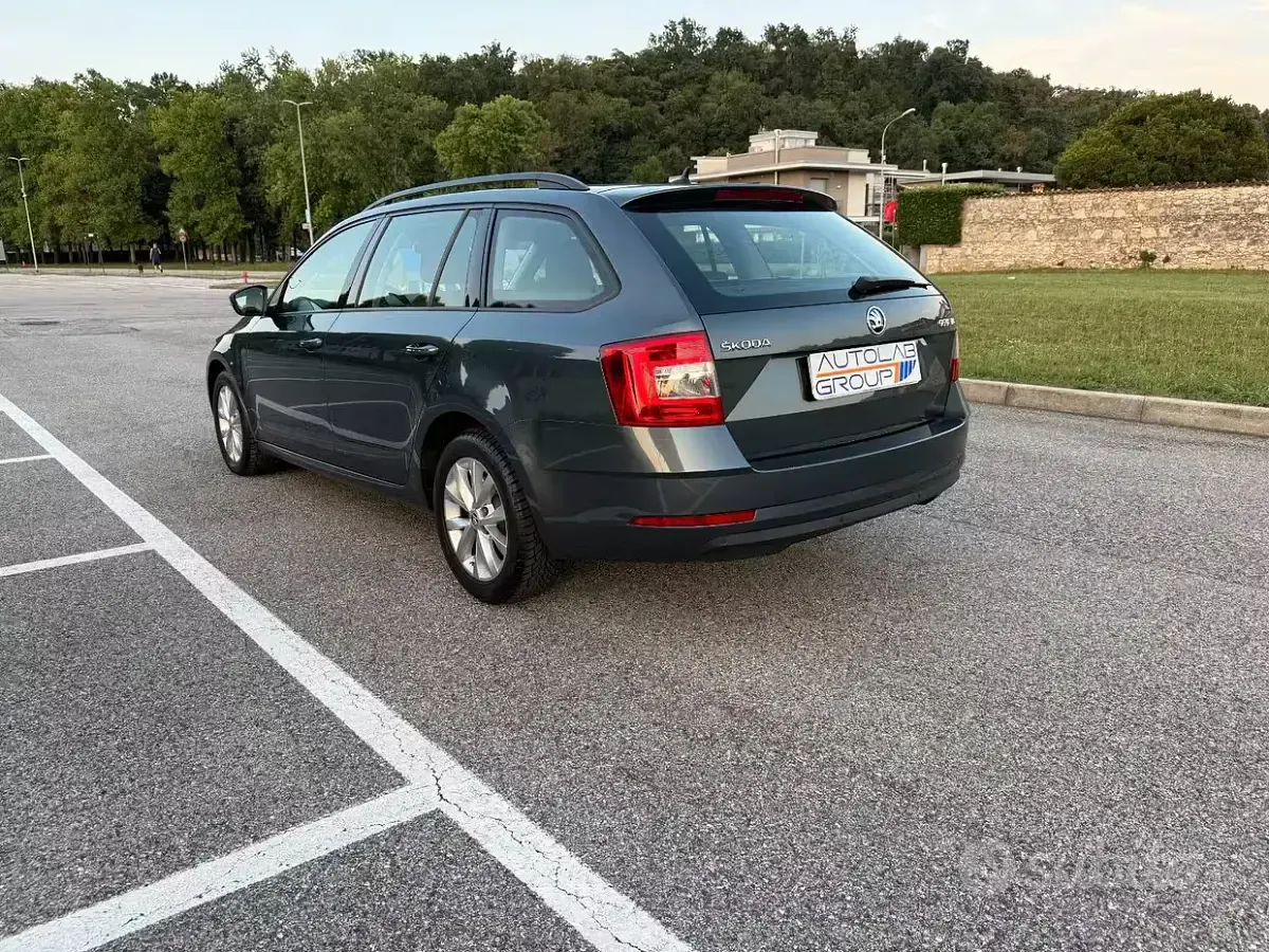 Usata Skoda Octavia 116 CV (85 kW) 2018 Grigio Station wagon