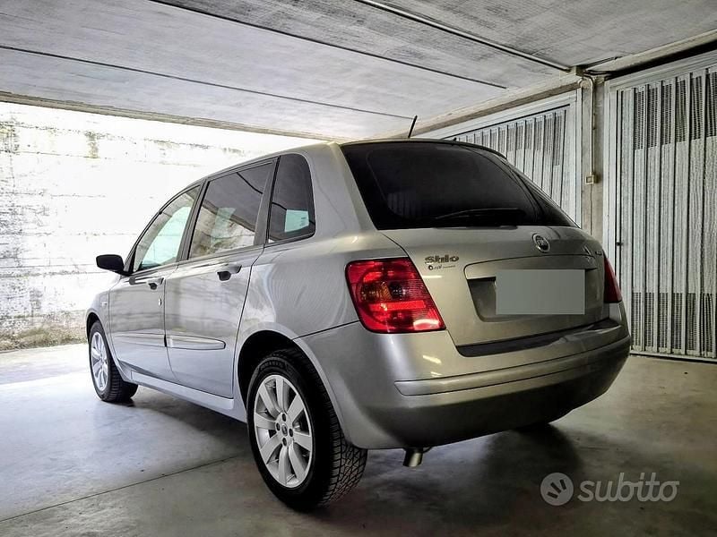 Usata Fiat Stilo Dynamic 120 CV (88 kW) 2006 Grigio Berlina