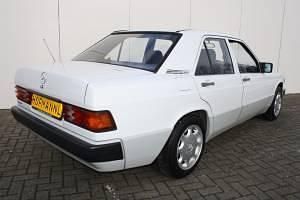 Usata Mercedes 190 122 CV (89 kW) 1989 Bianco Berlina