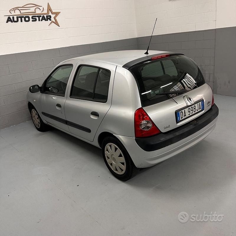 Usata Renault Clio II 58 CV (42 kW) 2006 Other Berlina