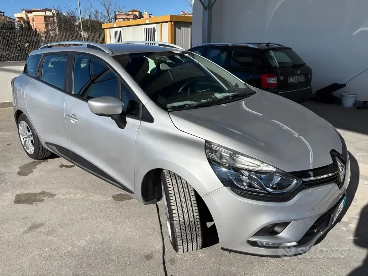 Usata Renault Clio Life 75 CV (55 kW) 2018 Grigio Station wagon