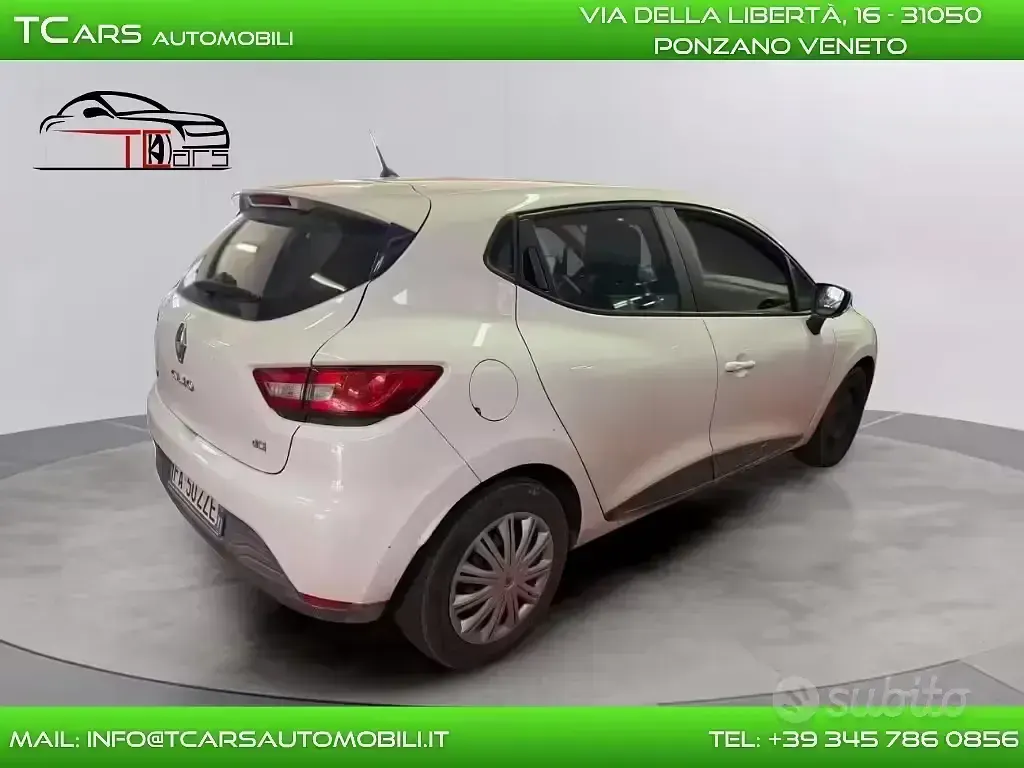 Second-hand Renault Clio IV 75 CP (55 kW) 2015 Alb Berlinǎ