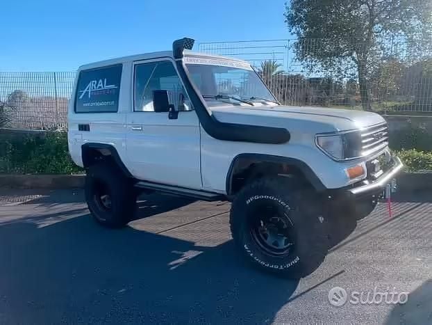 Usata Toyota Land Cruiser 108 CV (79 kW) 1996 Bianco SUV