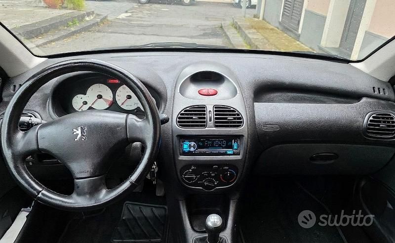 Usata Peugeot 206 68 CV (50 kW) 2006 Grigio Station wagon