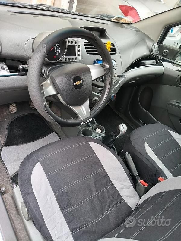 Usata Chevrolet Spark 68 CV (50 kW) 2012 Bianco Utilitaria