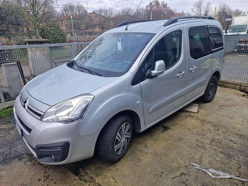 Usata Citroën Berlingo XTR 99 CV (72 kW) 2016 Argento Monovolume