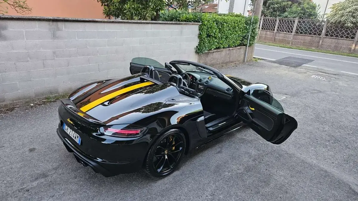 Usata Porsche 718 Spyder 420 CV (308 kW) 2021 Nero Cabrio