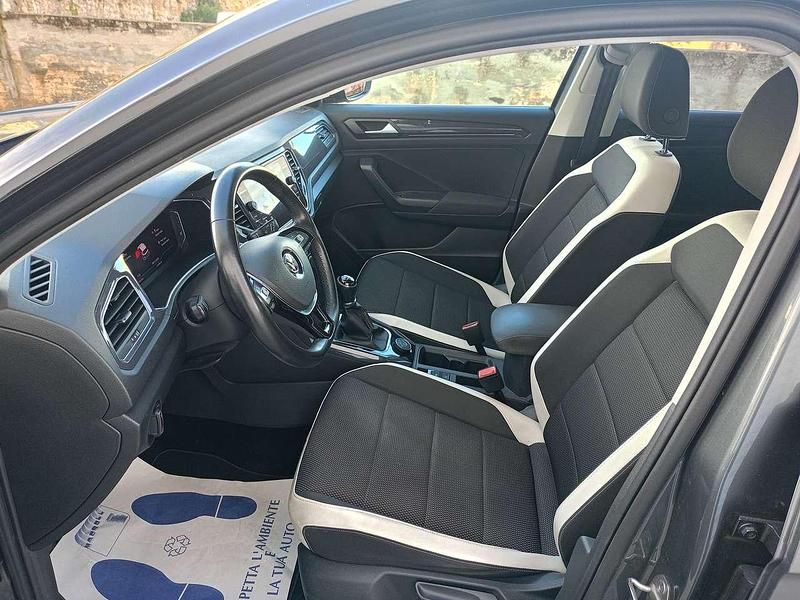Usata VW T-Roc Advance 150 CV (110 kW) 2019 Grigio SUV