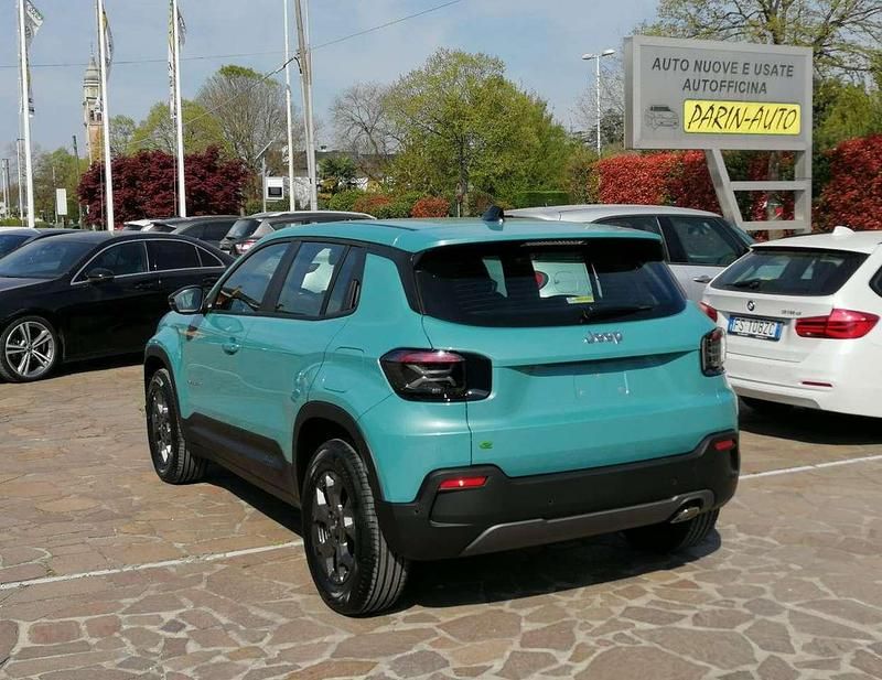 Nuova Jeep Avenger Longitude Plus 101 CV (74 kW) 2025 Lake SUV