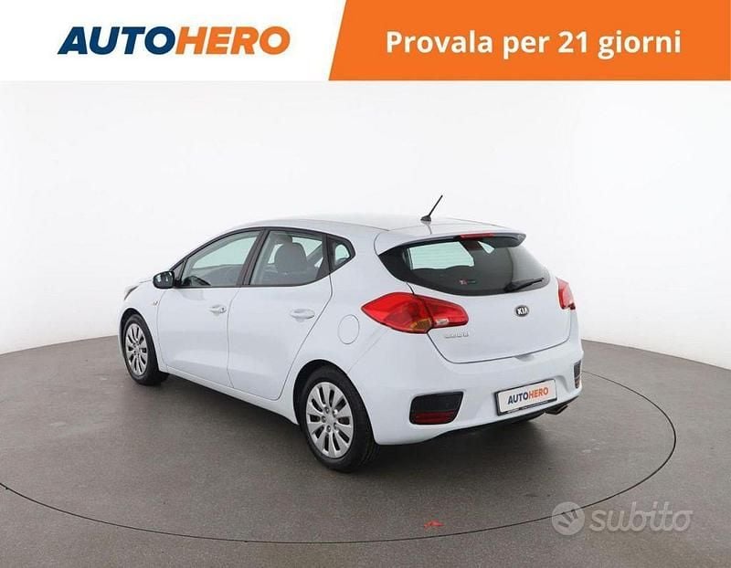 Usata Kia Ceed Active 135 CV (99 kW) 2016 Bianco Utilitaria