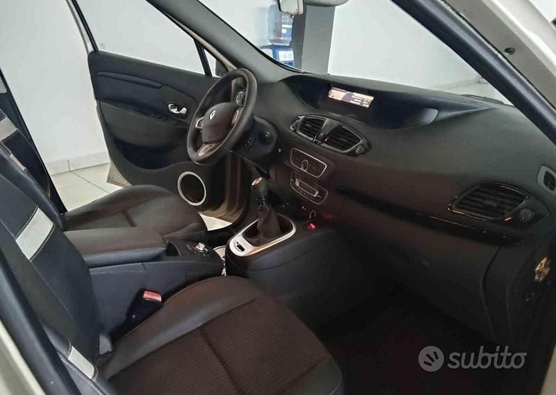 Usata Renault Scénic III 110 CV (80 kW) 2013 Monovolume