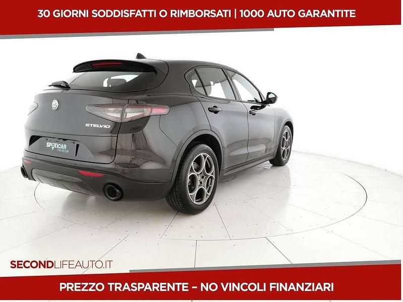 Second-hand Alfa Romeo Stelvio Sprint 160 CP (117 kW) 2024 Negru SUV