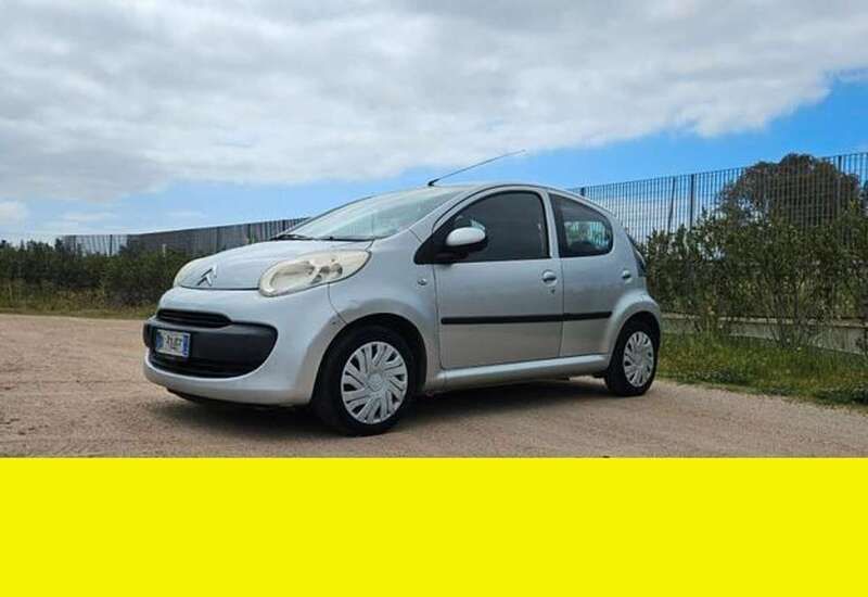 Argento Usata 2007 Citroën C1 Due volumi | 3800 € (Buon prezzo) - Immagine 1/4