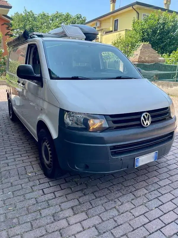 Usata VW T5 102 CV (75 kW) 2012 Bianco Furgone