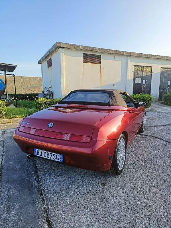 Usata Alfa Romeo Spider 155 CV (114 kW) 1999 Cabrio