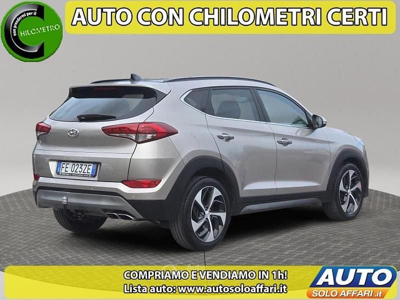 Usata Hyundai Tucson Xpossible 185 CV (136 kW) 2016 Grigio SUV