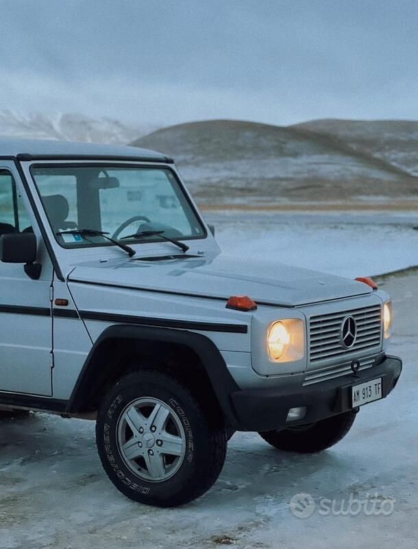 Usata Mercedes 200 1991 Grigio SUV