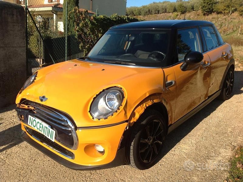 Usata Mini Cooper 136 CV (100 kW) 2015 Giallo Utilitaria