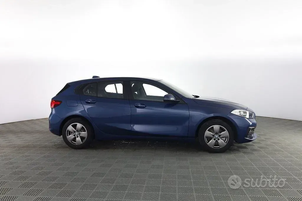 Usata BMW 116 Advantage 116 CV (85 kW) 2021 Phytonic blue Utilitaria
