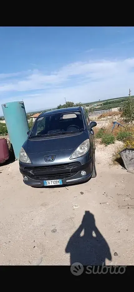 Usata Peugeot 1007 109 CV (80 kW) 2005 Bluazzurro Monovolume