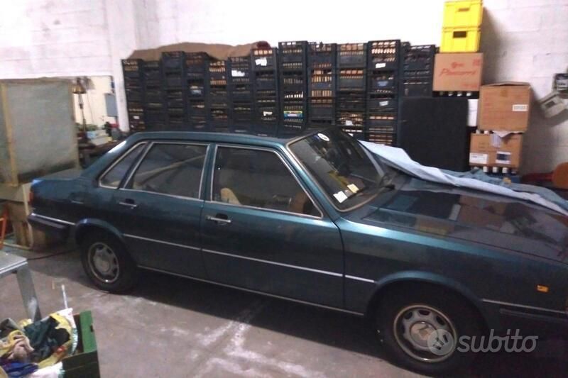 Usata Audi 80 85 CV (62 kW) 1982 Verde Berlina