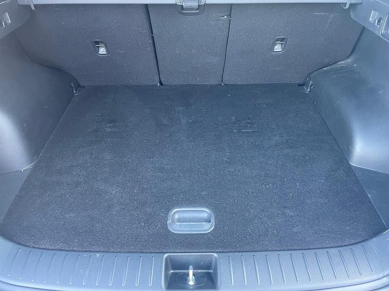 Begagnad Kia Sportage Style 136 HK (100 kW) 2022 Grå SUV