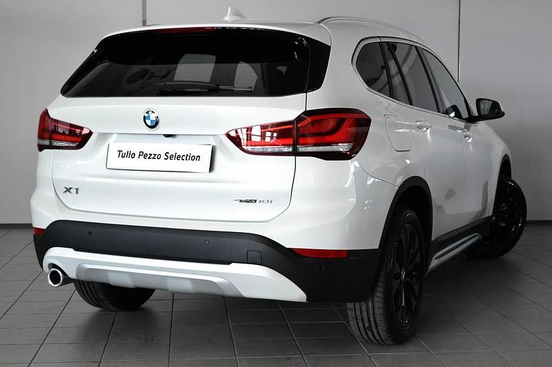 Usata BMW X1 xLine 136 CV (100 kW) 2022 Mineral white metallizzato SUV