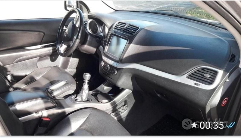 Usata Fiat Freemont Lounge 170 CV (125 kW) 2012 Grigio SUV