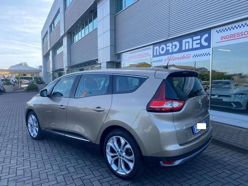 Usata Renault Grand Scénic IV 120 CV (88 kW) 2021 Grigio Monovolume