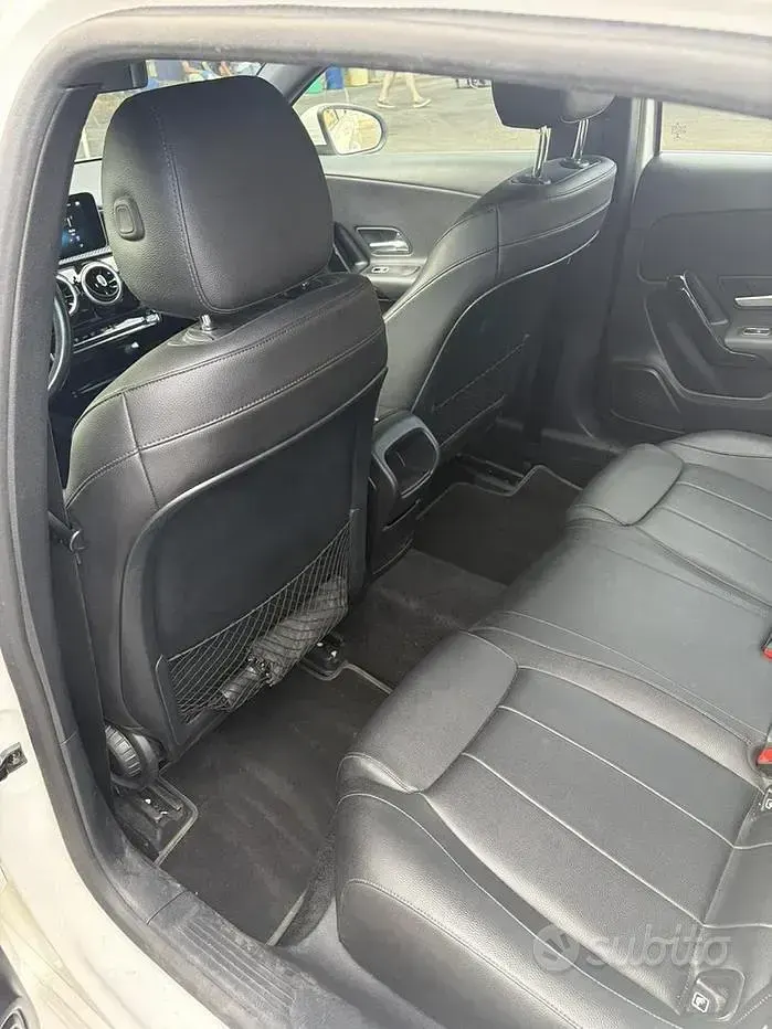 Usata Mercedes CLA180 116 CV (85 kW) 2019 Bianco Coupé