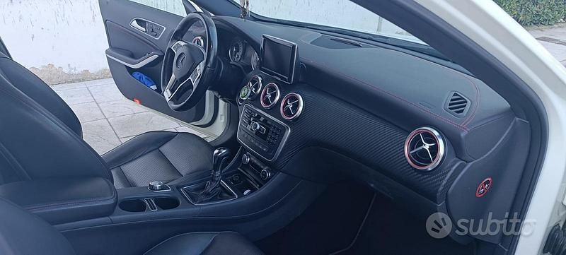 Usata Mercedes A200 156 CV (114 kW) 2014 Bianco Utilitaria
