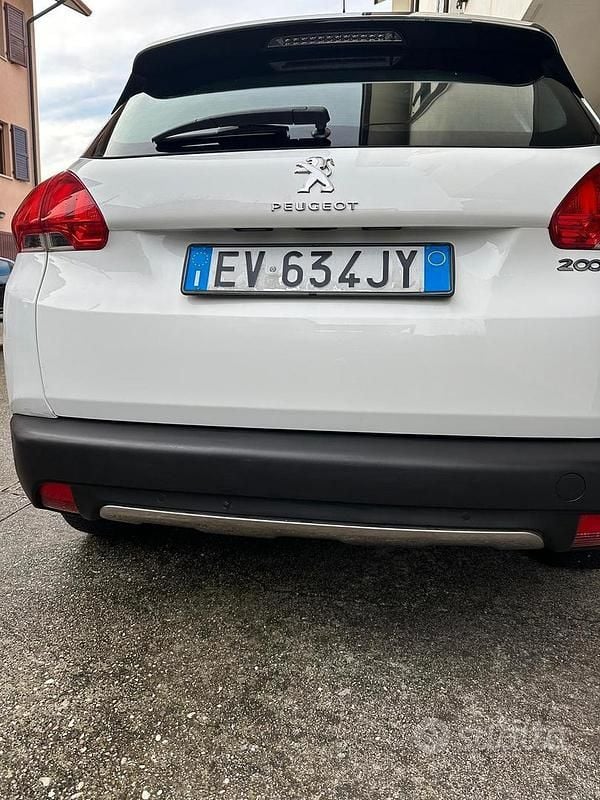 Usata Peugeot 2008 82 CV (60 kW) 2014 Bianco SUV