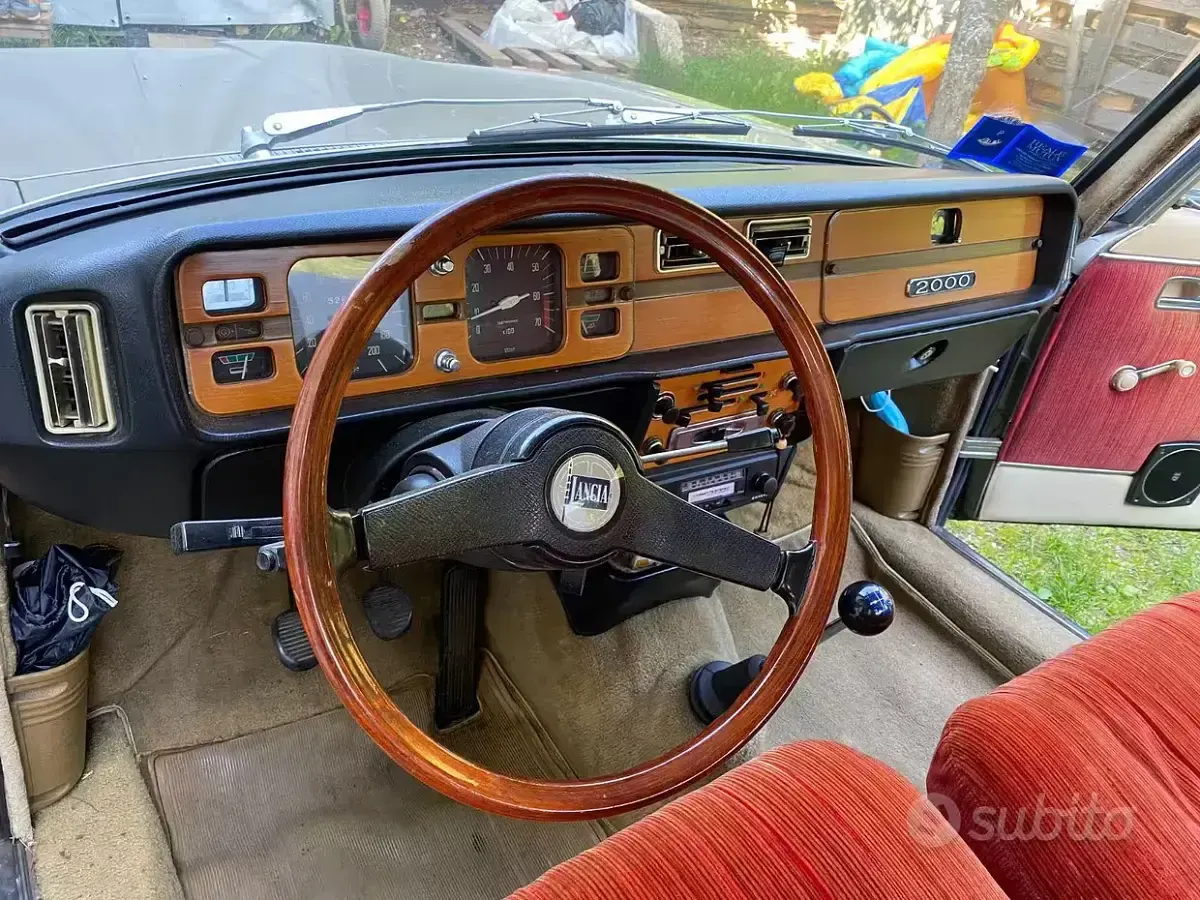 Usata Lancia 2000 1970 Berlina