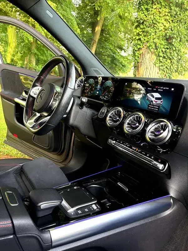 Usata Mercedes A250 Premium 160 CV (117 kW) 2022 Berlina
