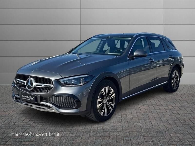 Usata Mercedes 220 Premium Plus 197 CV (144 kW) 2023 Grigio Station wagon