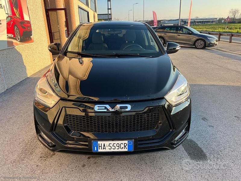 Usata EVO Evo 3 113 CV (83 kW) 2025 Nero SUV
