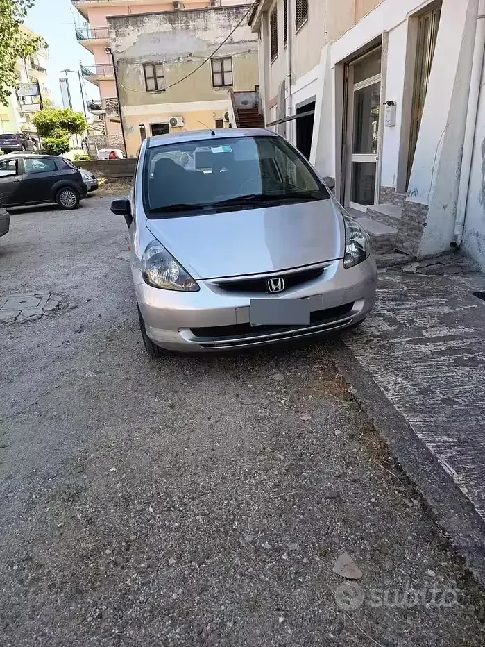 Usata Honda Jazz 83 CV (61 kW) 2003 Grigio Utilitaria