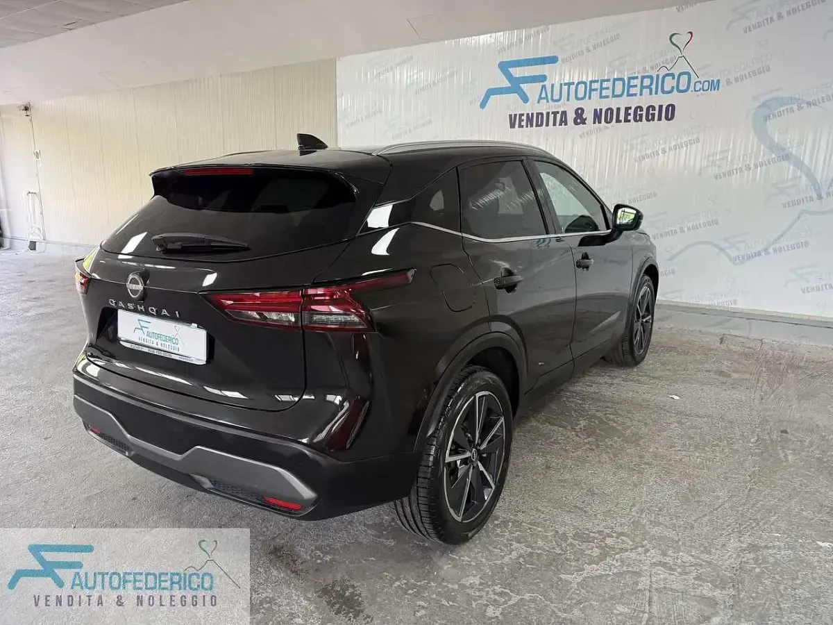 Usata Nissan Qashqai Tekna 140 CV (102 kW) 2022 Nero SUV