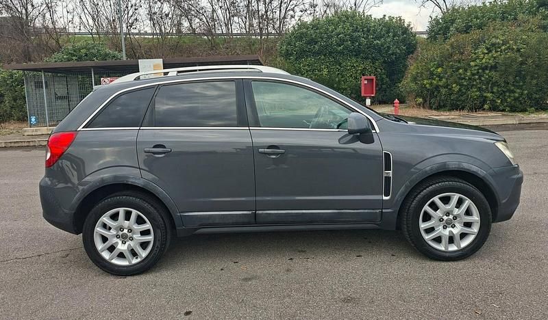 Usata Opel Antara Edition+ 150 CV (110 kW) 2010 Argento SUV