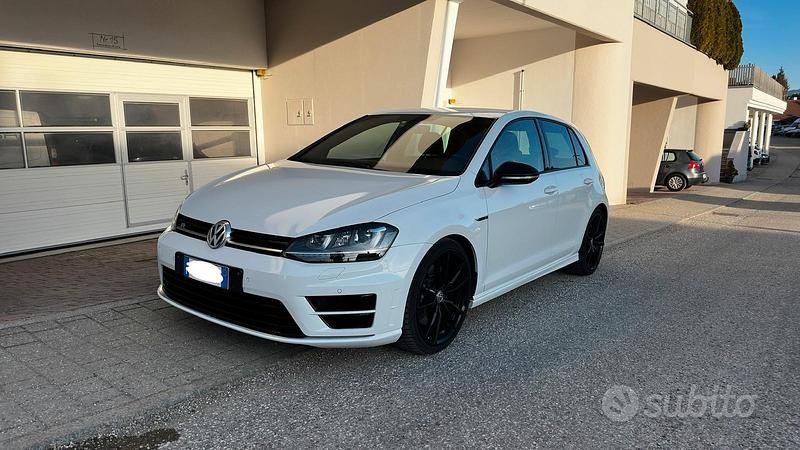 Usata VW Golf VII R 300 CV (220 kW) 2016 Berlina