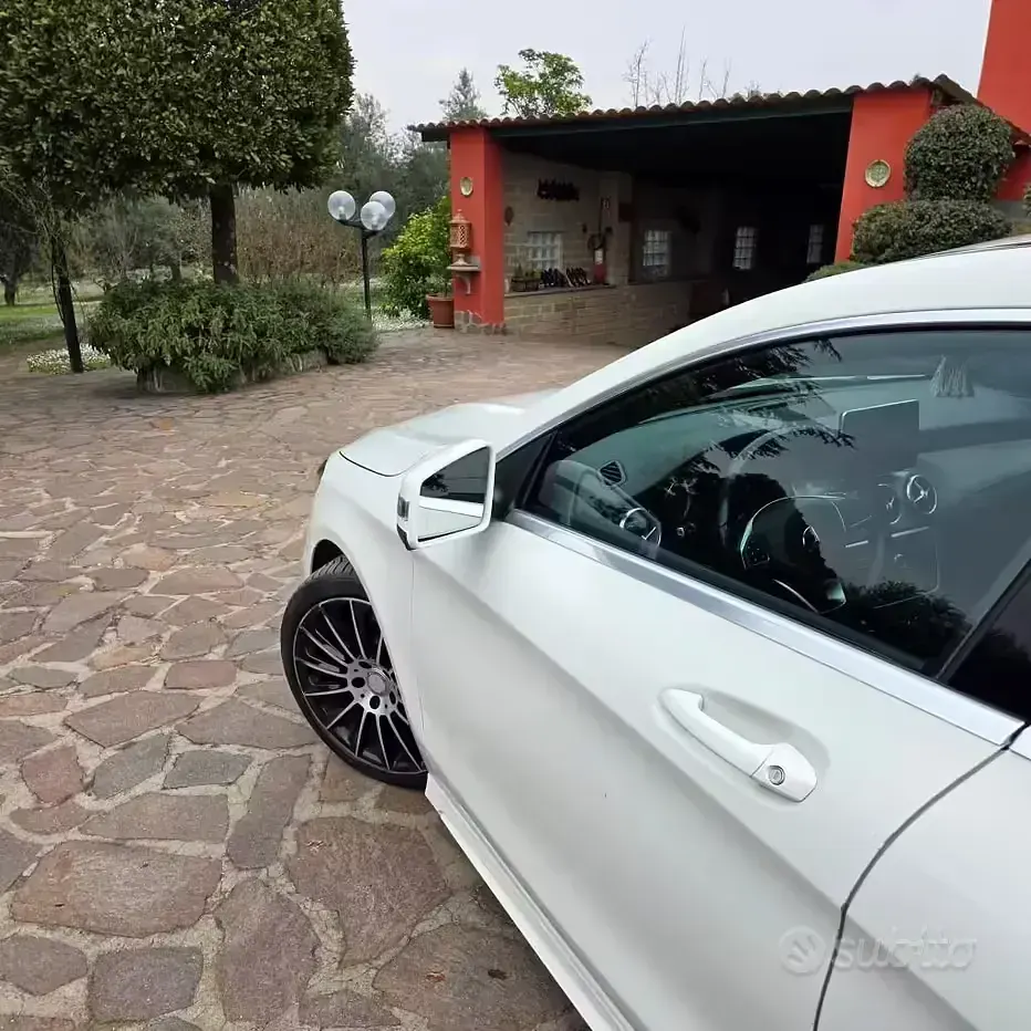 Usata Mercedes CLA220 177 CV (130 kW) 2016 Bianco Berlina