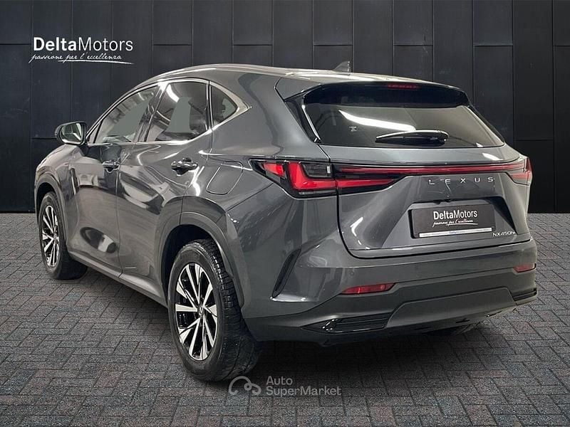 Usata Lexus NX450h+ 185 CV (136 kW) 2022 Grigio SUV