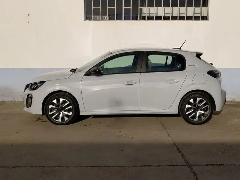 Ny Peugeot 208 Style 100 HK (73 kW) 2025 Hvid Hatchback