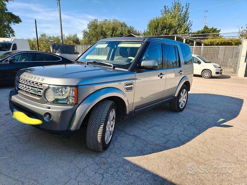 Grigio Usata 2011 Land Rover Discovery 4 SUV | 13.900 € (Buon prezzo) - Immagine 1/4