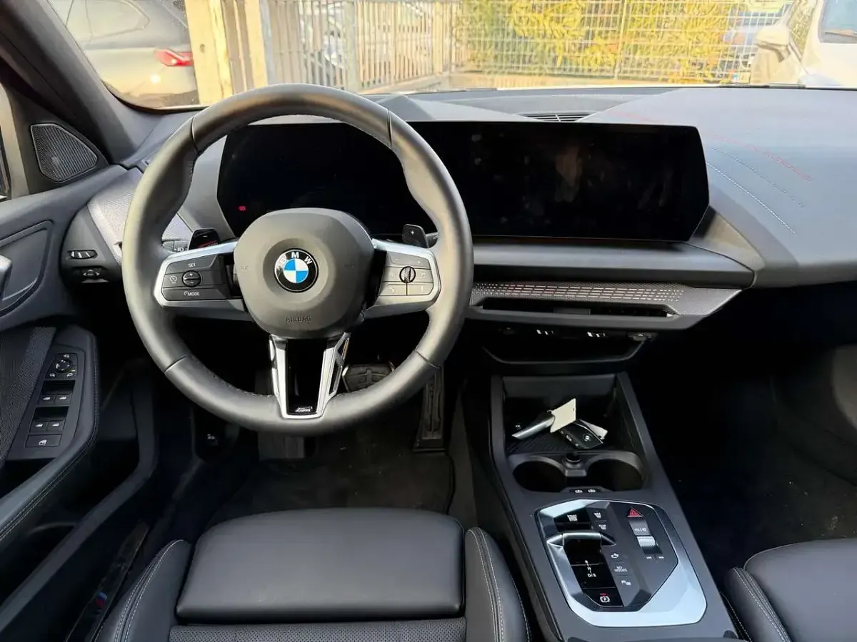 Usata BMW 120 M Sport 170 CV (125 kW) 2025 Bianco Utilitaria