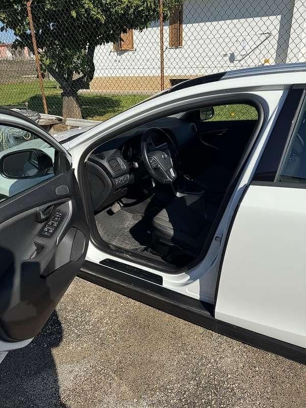 Usata Volvo V40 CC Pro 120 CV (88 kW) 2019 Station wagon