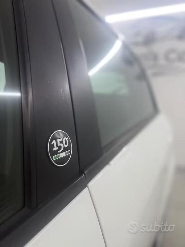 Usata Fiat Punto Evo 69 CV (50 kW) 2011 Bianco Utilitaria