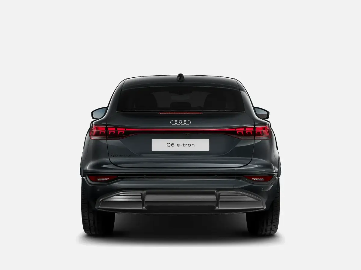 Nuova Audi Q6 Sportback e-tron S-Line 119 kW (163 CV) 2026 Grigio manhattan metallizzato SUV