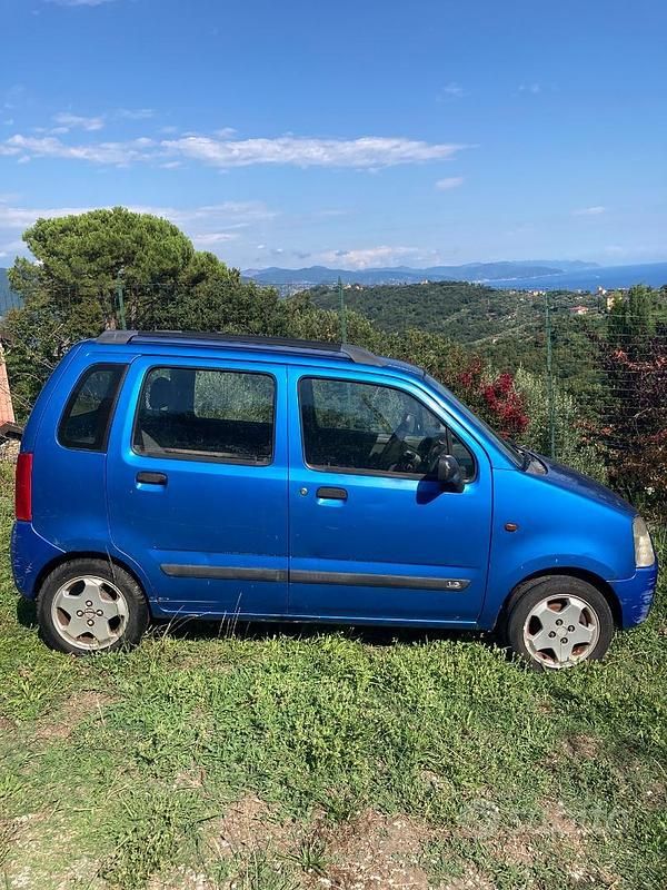Usata Suzuki Wagon R+ 65 CV (47 kW) 2002 Blu Monovolume