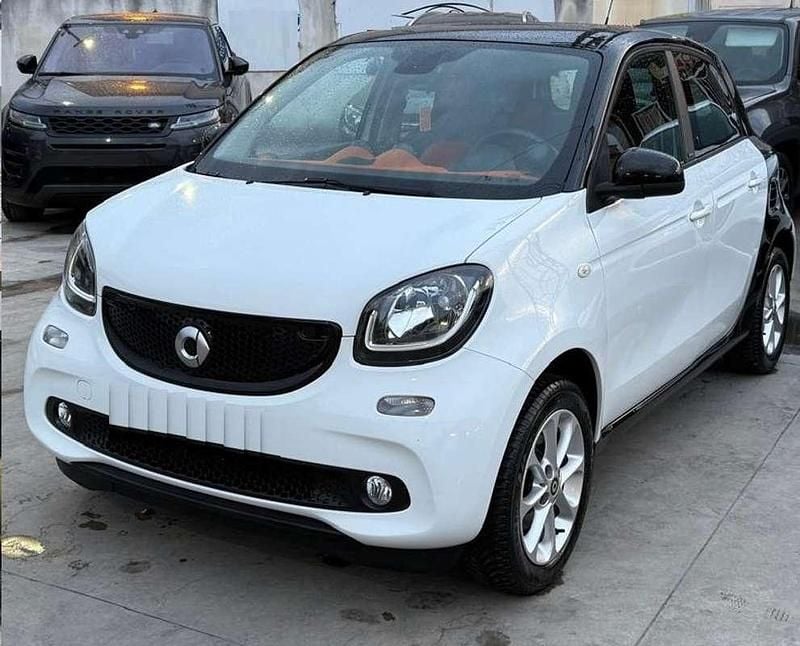 Usata Smart ForFour Passion 90 CV (66 kW) 2016 Bianco Utilitaria